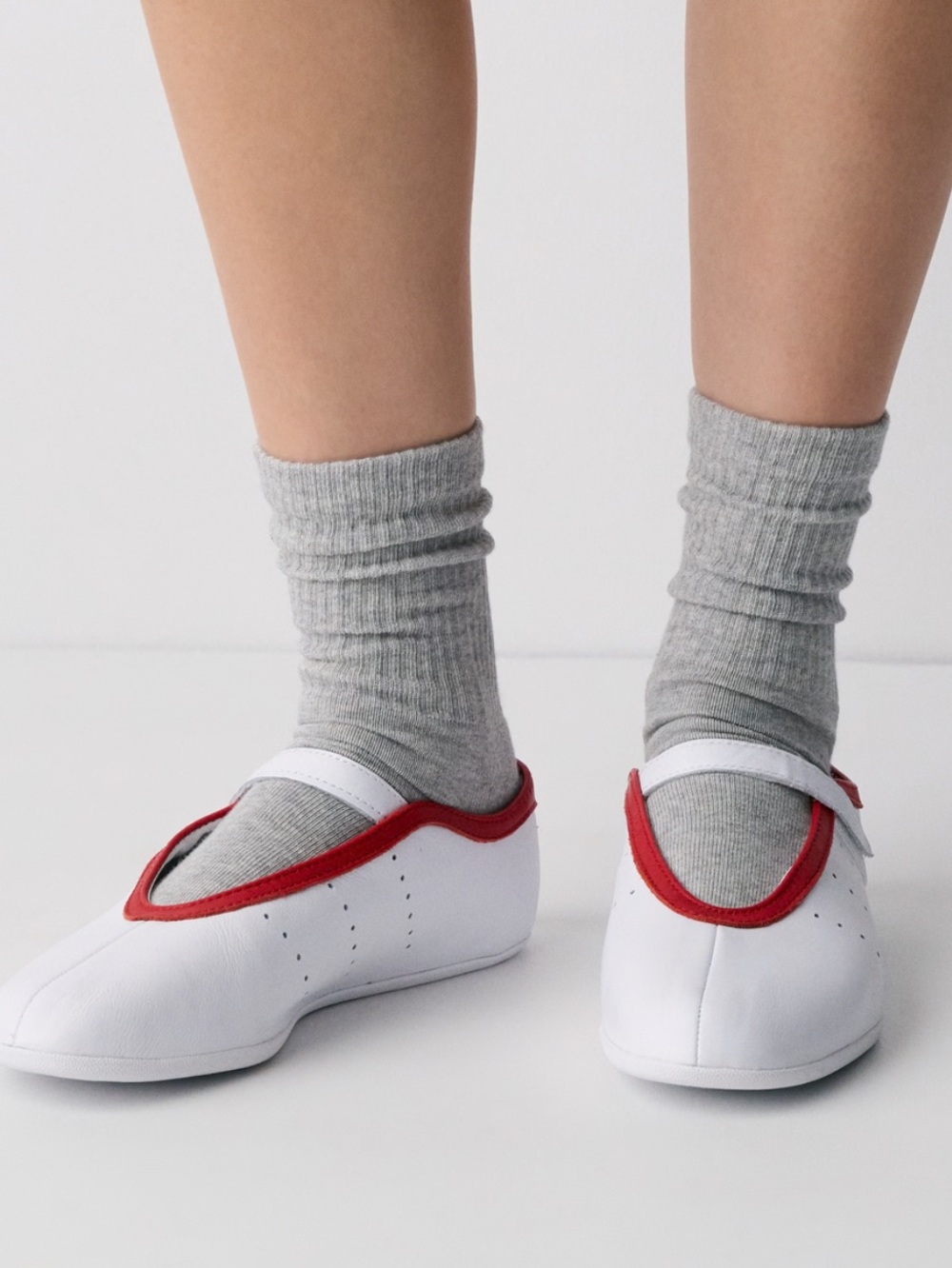 ADIDAS STAN SMITH LO BALLET SHOES, White/Red, size 8, NWOT DISPLAY PAIR